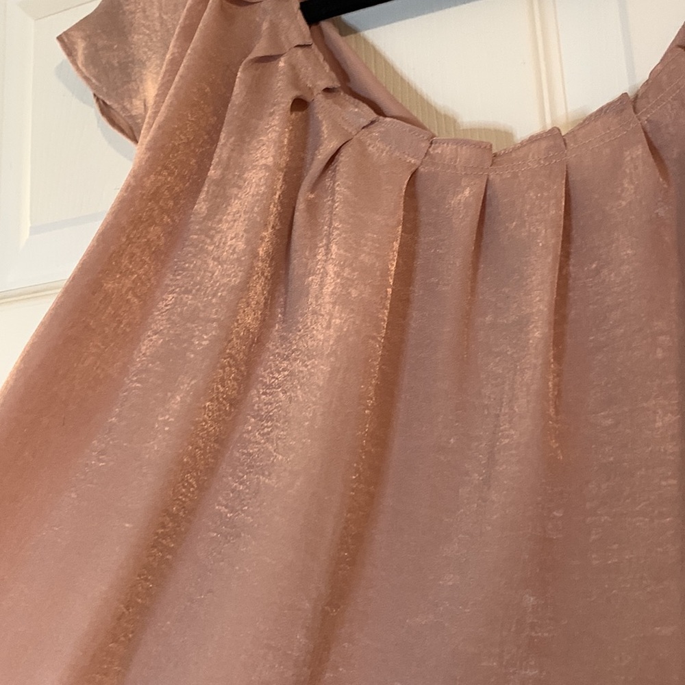 •LAUREN CONRAD PINK FLOWY TOP• Size L, never worn, ties in back - Picture 2 of 4